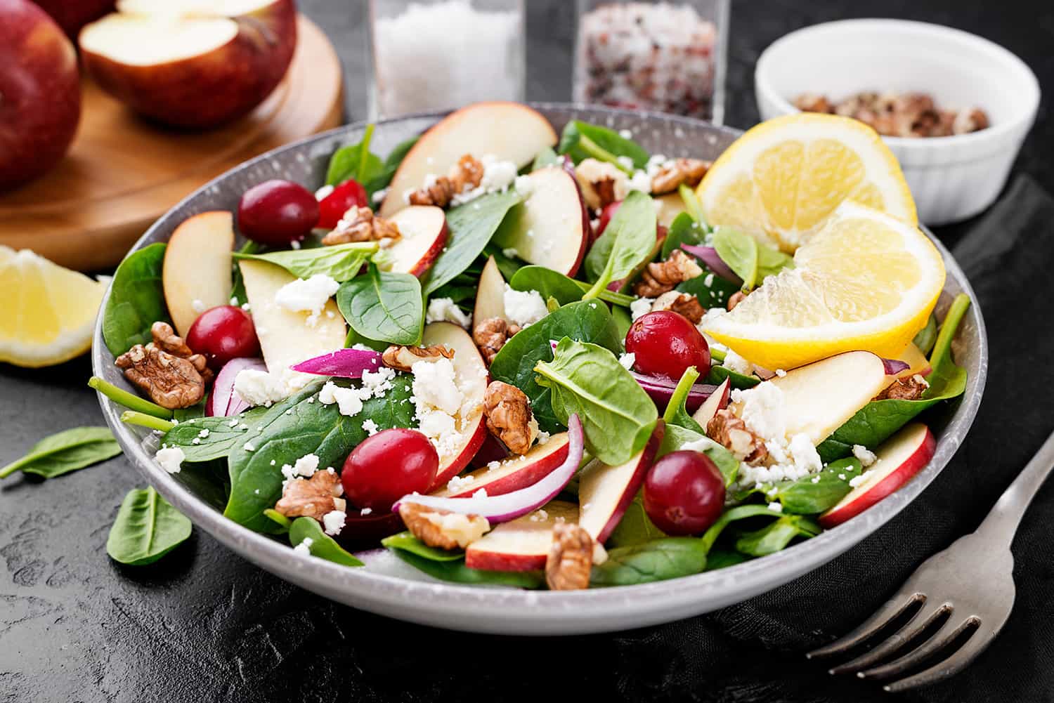 Apples and Grapes Spinach Salad